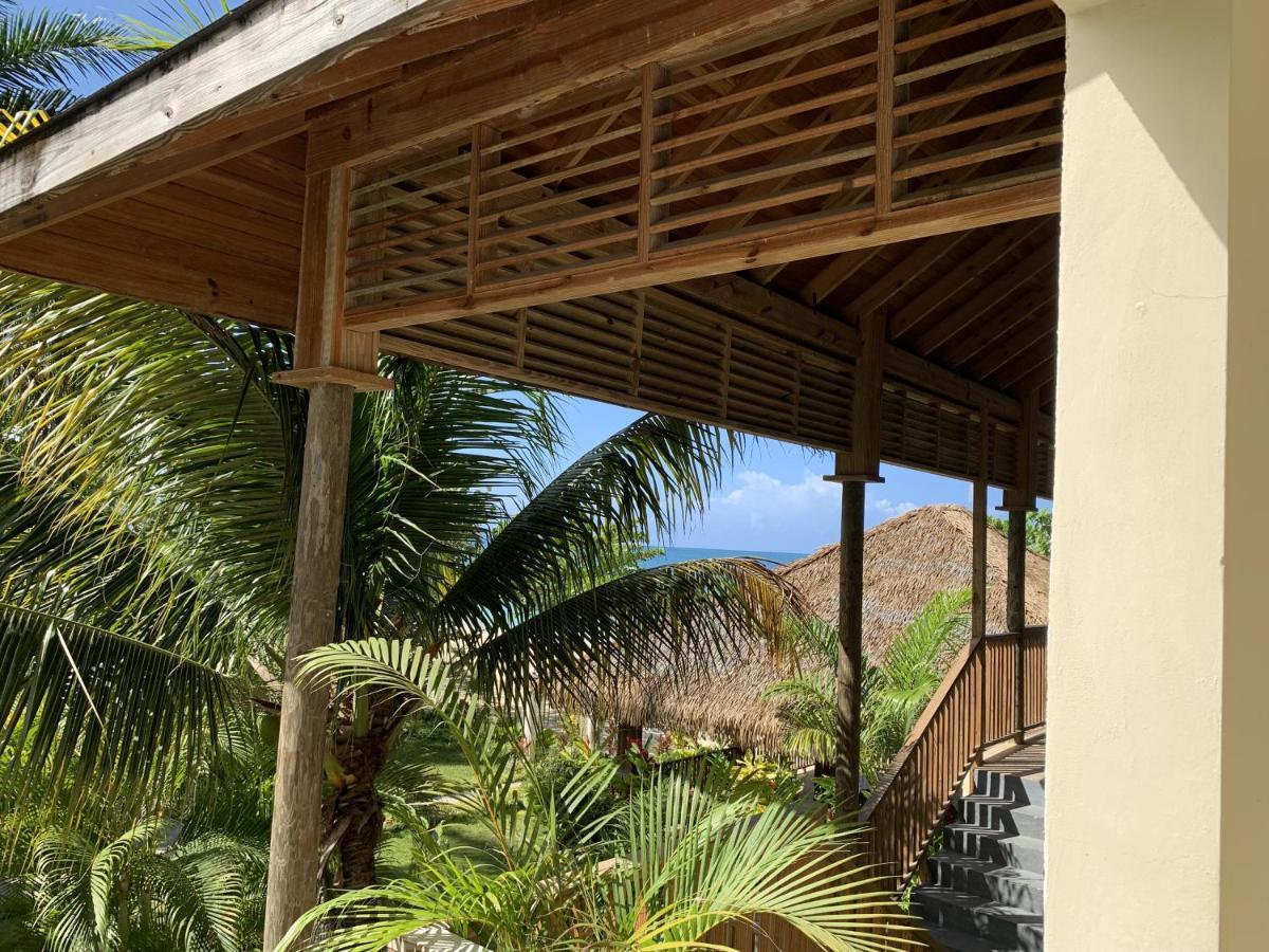 King Suite At Oceanview Resort In Jamaica - Enjoy 7 Miles Of White Sand Beach! Негрил Экстерьер фото