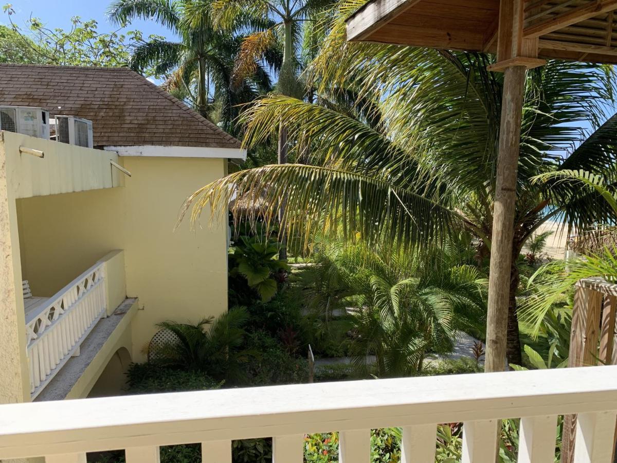 King Suite At Oceanview Resort In Jamaica - Enjoy 7 Miles Of White Sand Beach! Негрил Номер фото