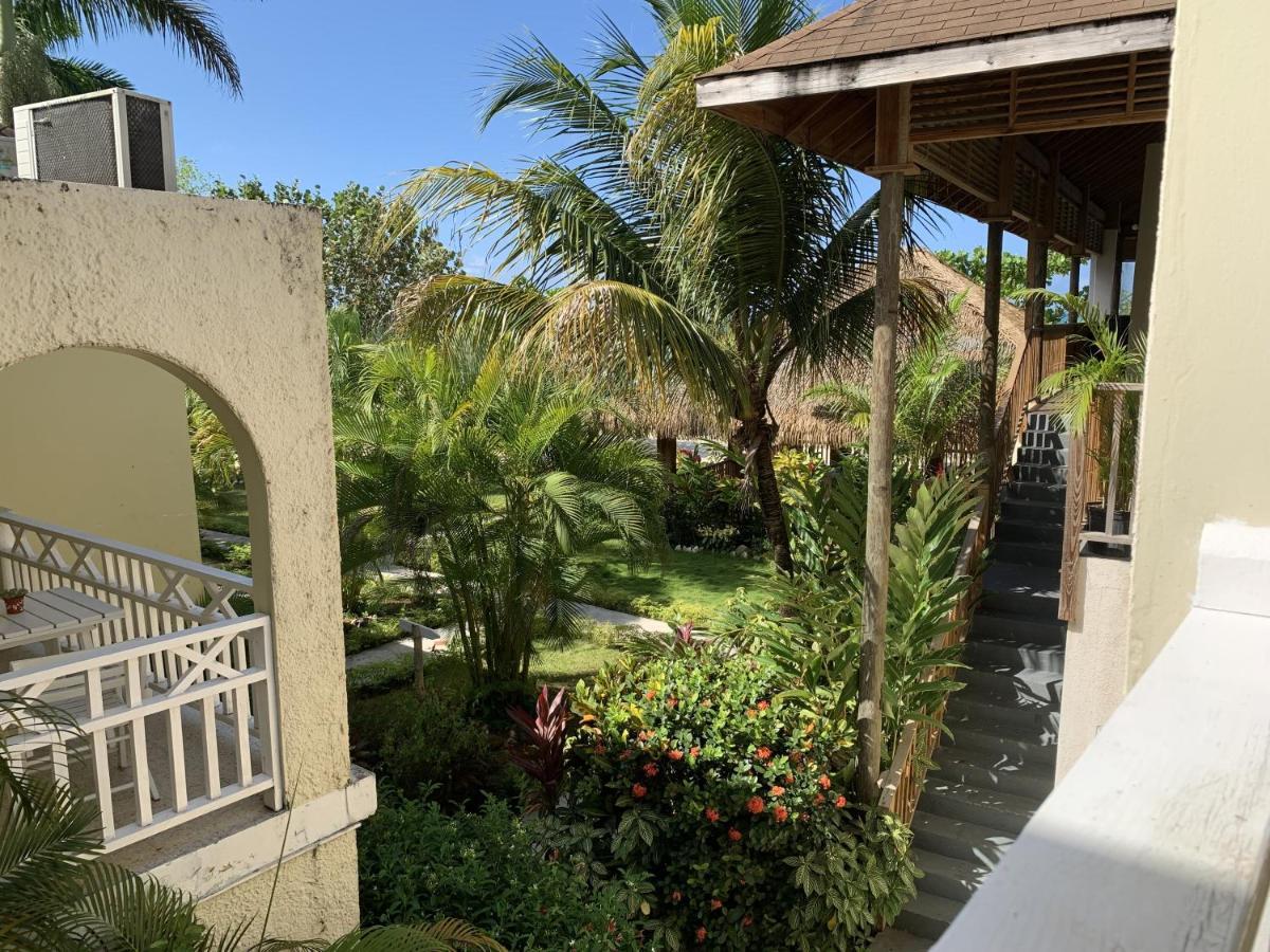 King Suite At Oceanview Resort In Jamaica - Enjoy 7 Miles Of White Sand Beach! Негрил Номер фото